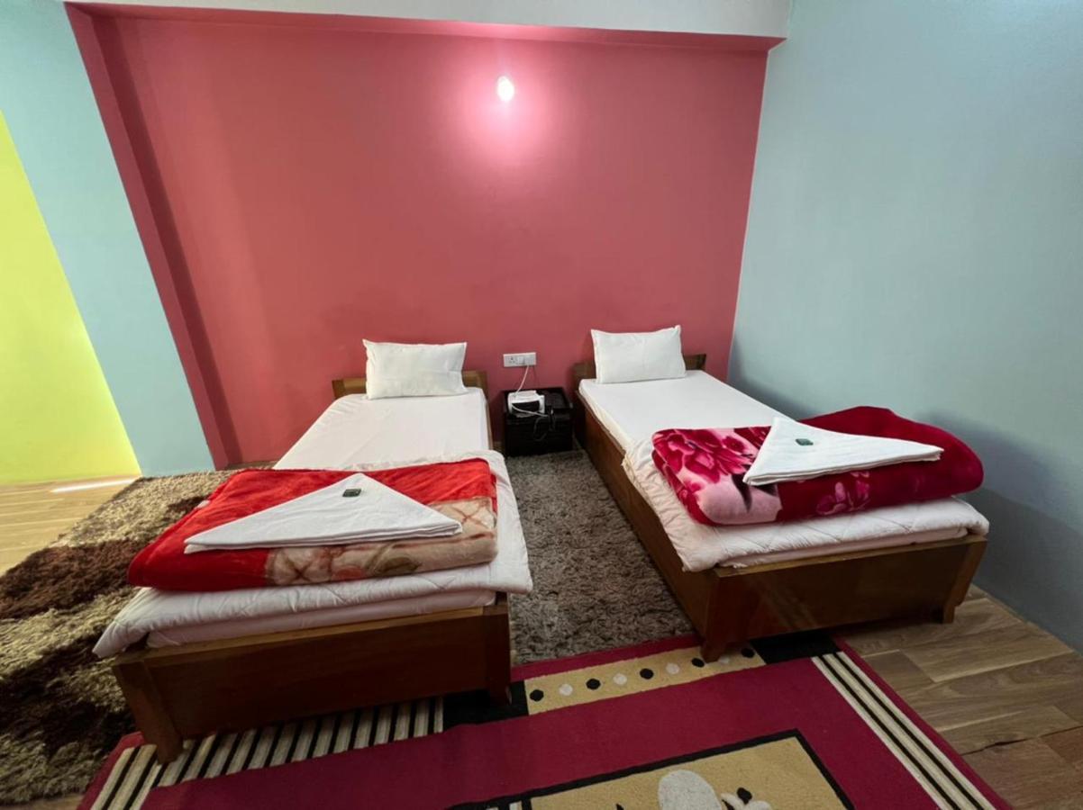 טוואנג Hotel Tashi Ga Tsel מראה חיצוני תמונה